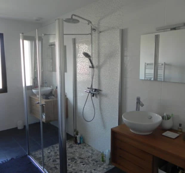 Installation salle de bain Poitiers et La Rochelle